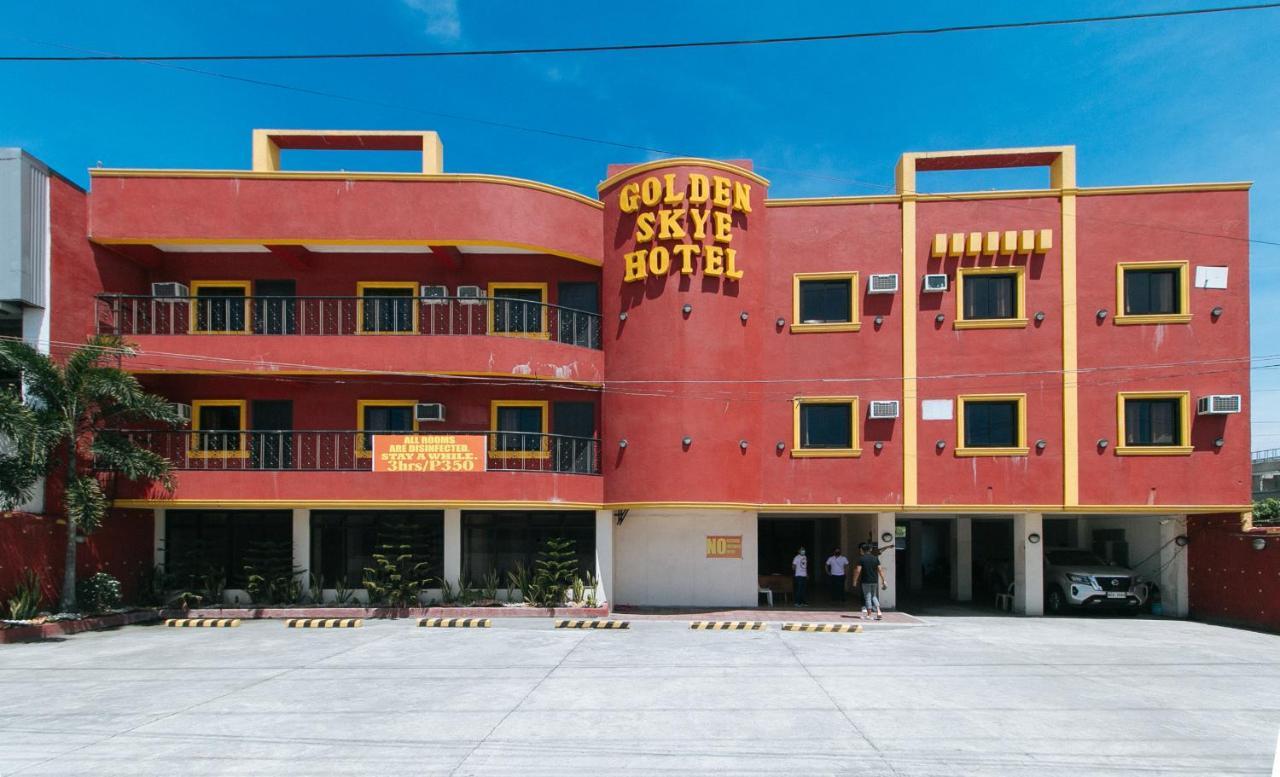 Reddoorz @ Golden Skye Hotel Guagua Luaran gambar