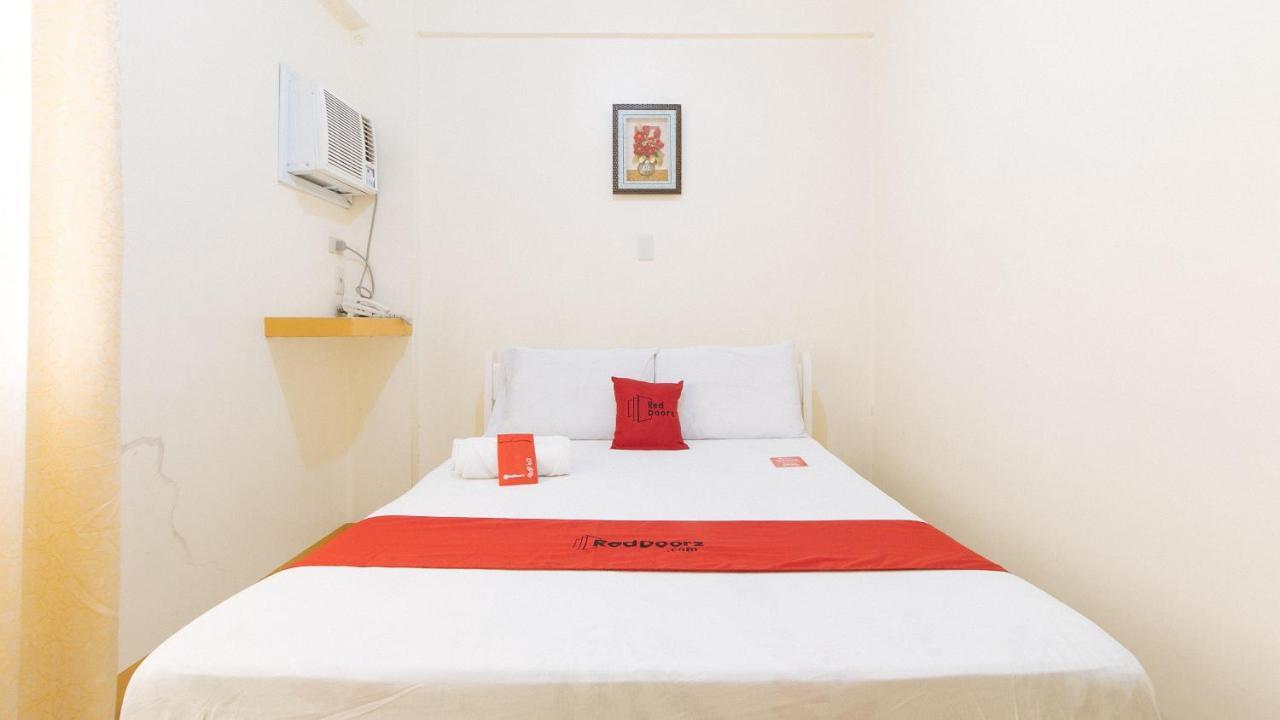Reddoorz @ Golden Skye Hotel Guagua Luaran gambar