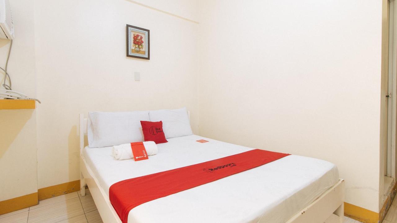 Reddoorz @ Golden Skye Hotel Guagua Luaran gambar
