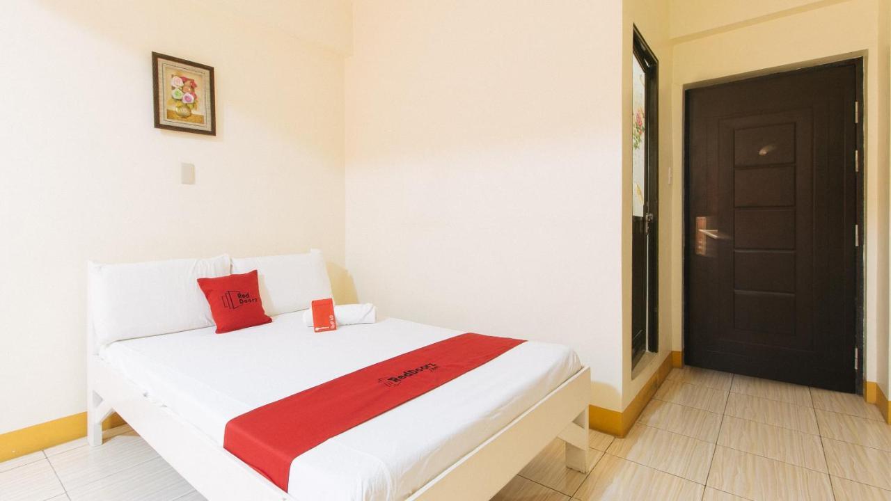 Reddoorz @ Golden Skye Hotel Guagua Luaran gambar