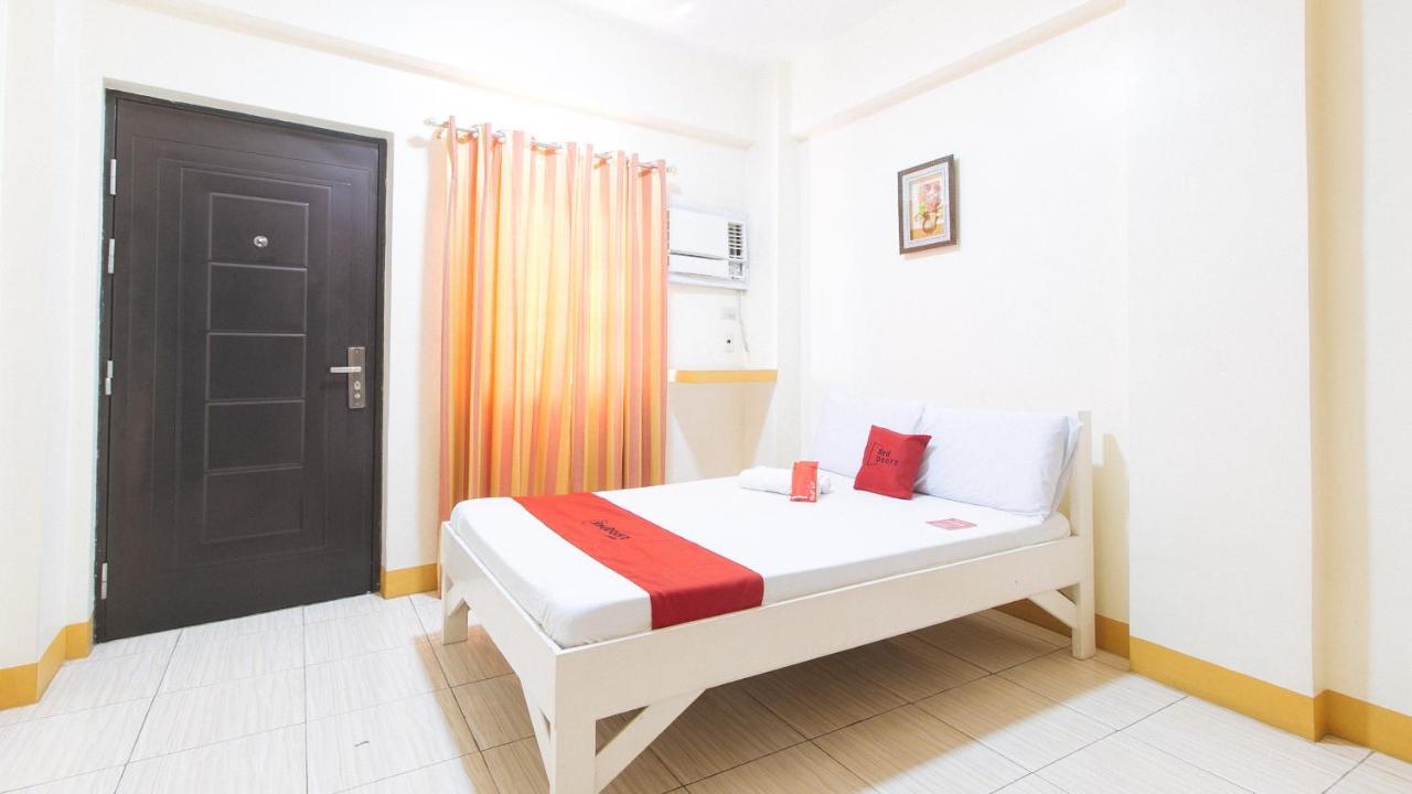 Reddoorz @ Golden Skye Hotel Guagua Luaran gambar