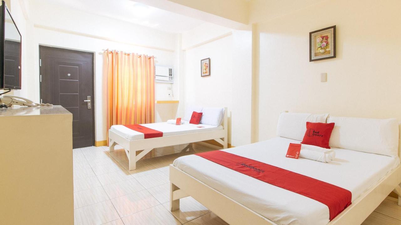 Reddoorz @ Golden Skye Hotel Guagua Luaran gambar