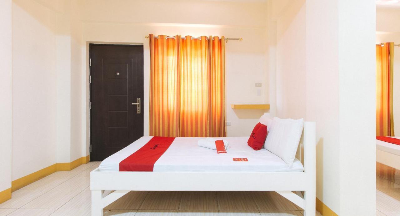 Reddoorz @ Golden Skye Hotel Guagua Luaran gambar