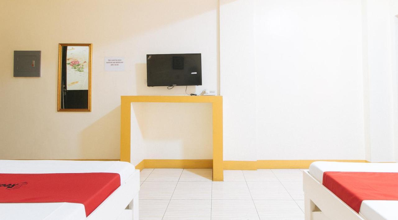 Reddoorz @ Golden Skye Hotel Guagua Luaran gambar
